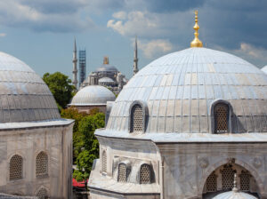 La Moschea Blu vista da Aya Sofya