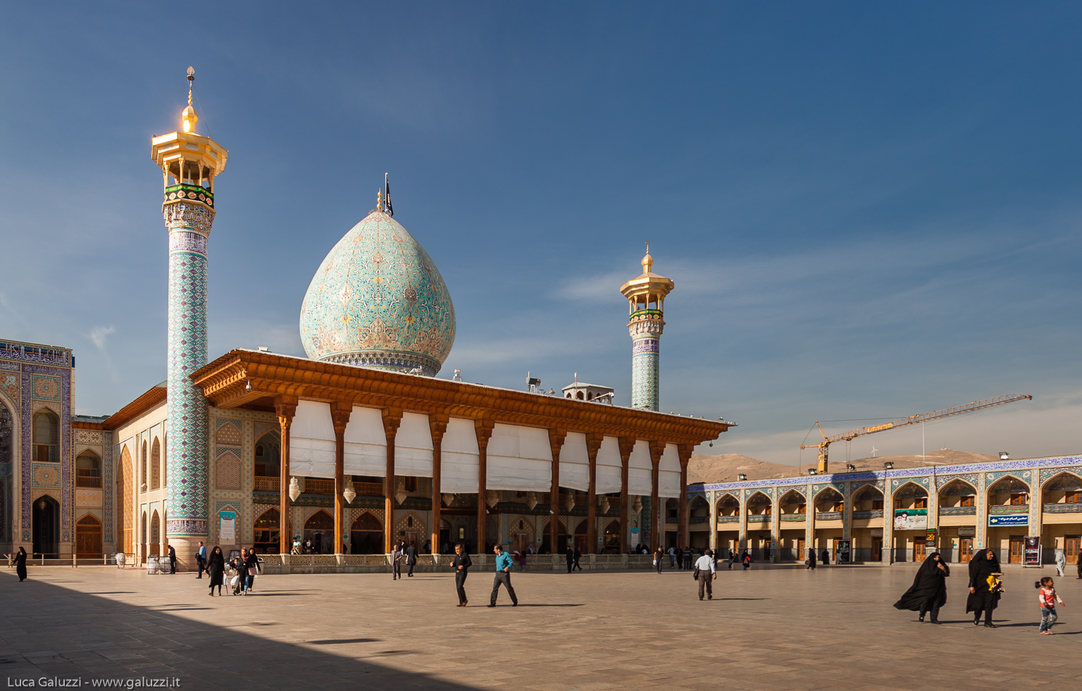 Shāh Cerāgh, tomba dei fratelli Ahmad e Muhammad.