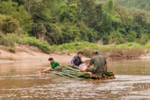 Nam Ou, letteralmente: "fiume della scodella di riso"