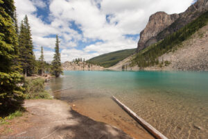 Moraine Lake, lago glaciale nel parco nazionale Banff