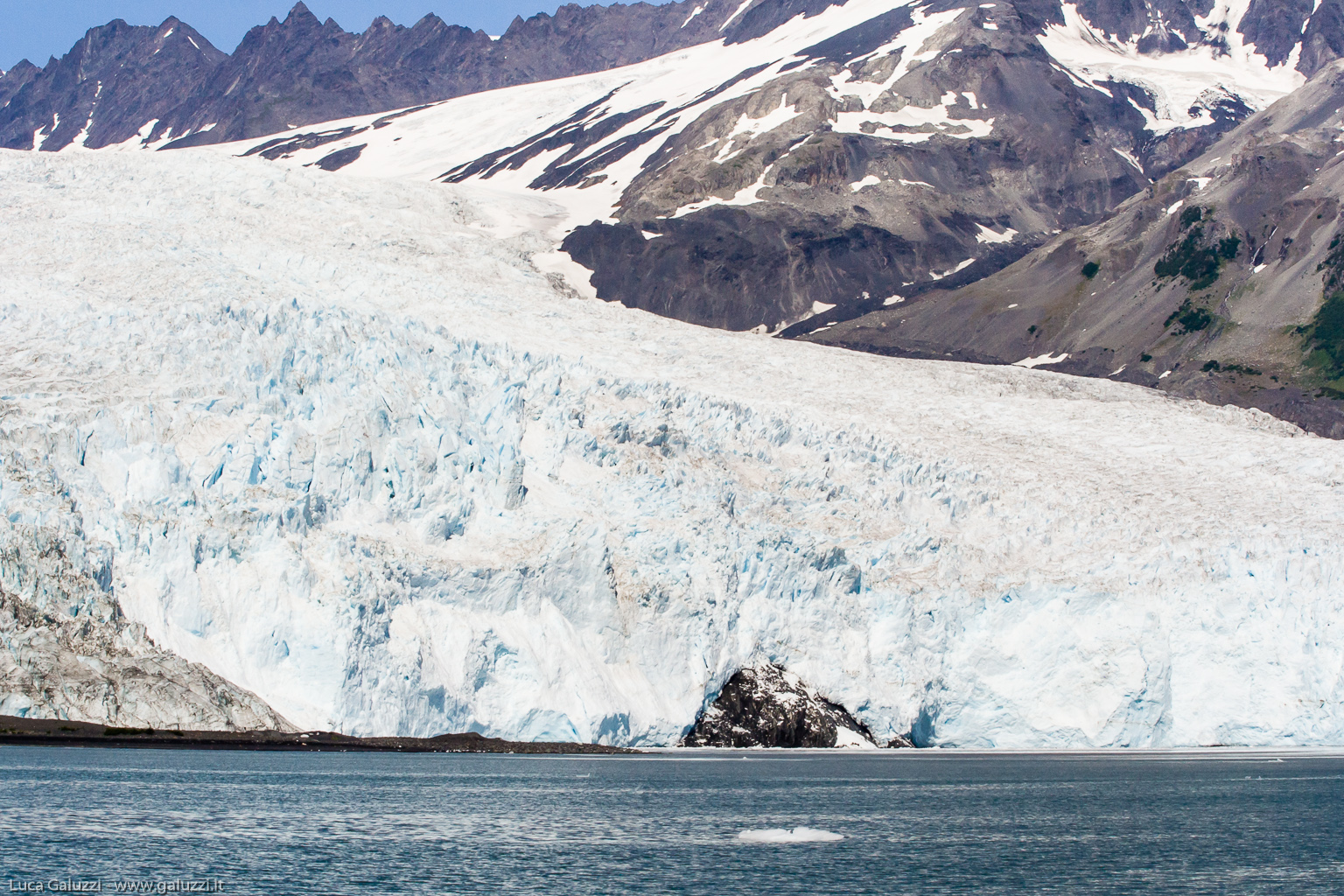 Harding Icefield è un icefield espansivo situato sui monti Kenai