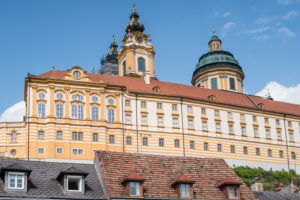 L'abbazia di Melk (Stift Melk) è un´abbazia benedettina, uno dei più famosi siti monastici del mondo