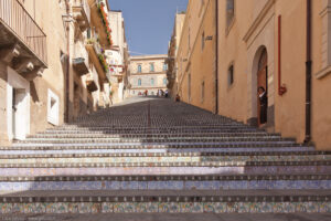 Caltagirone, la famosa Scalinata di Santa Maria del Monte decorata con piastrelle in ceramica policroma