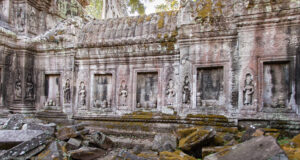 Ta Prohm. Dopo la caduta dell´impero Khmer, il tempio fu completamente trascurato per molti secoli.