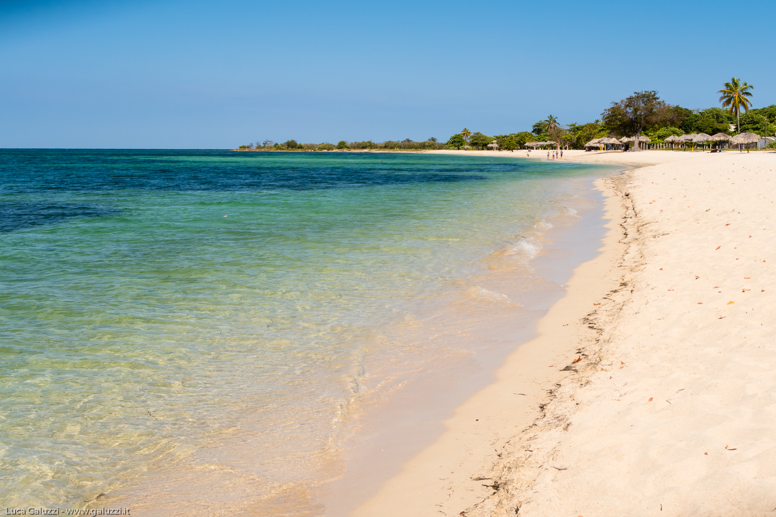 Playa Ancón, delizioso nastro di sabbia bianca sulla perlacea costa caraibica di Sancti Spíritus