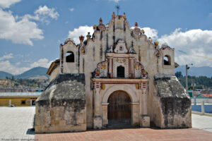 la chiesa di Salcajà (1524) fu la prima costruita in Centro America