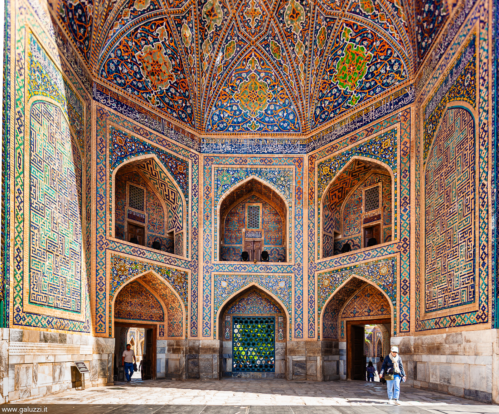 Madrasa Tilya Kori, Registan, Samarcanda