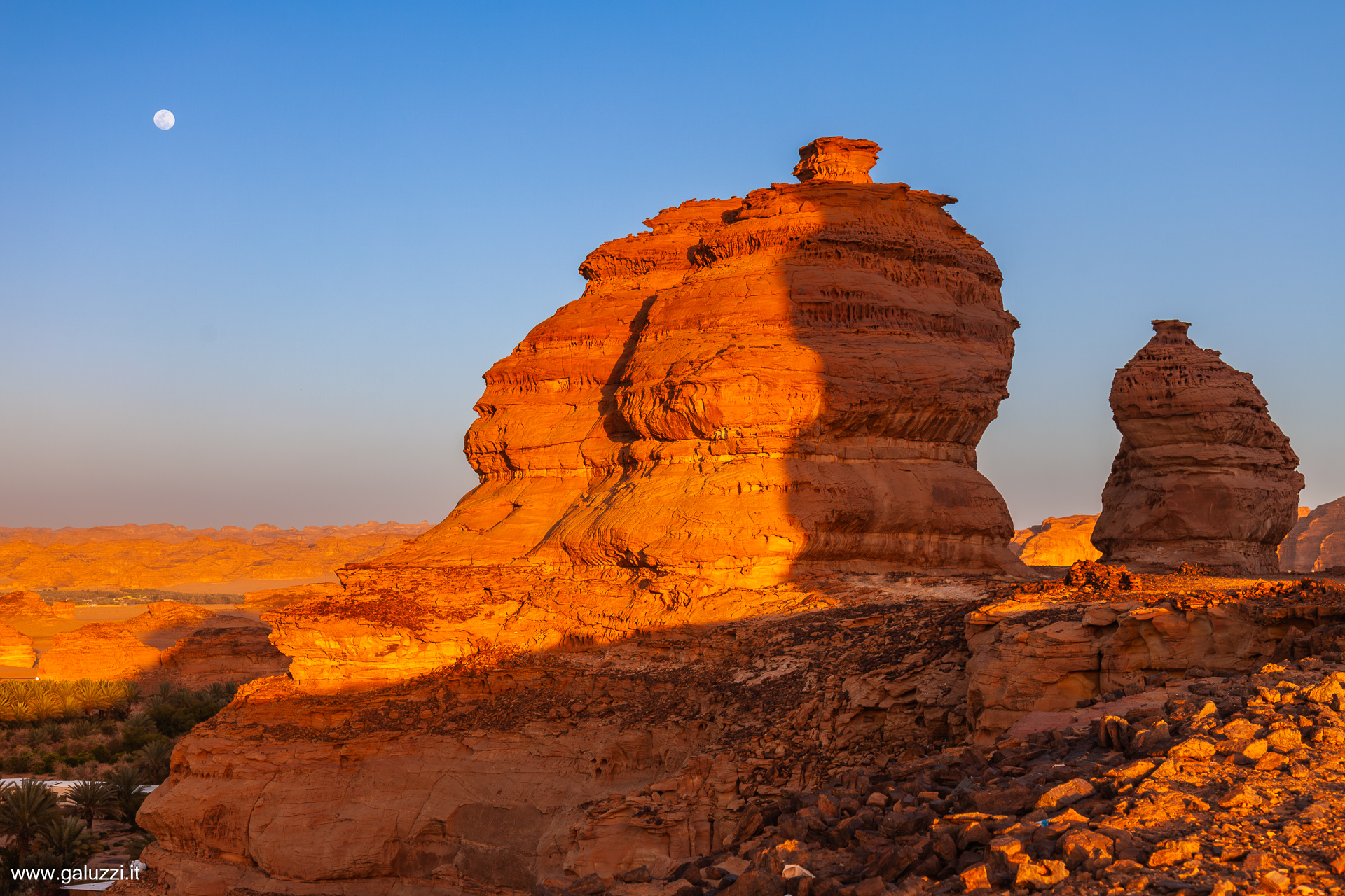 Formazioni rocciose prodotte dall'erosione nel deserto di AlUla