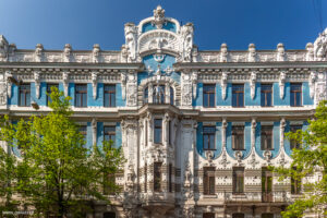 Numero 10b di Elizabetes iela, edificio art nouveau realizzato dall’architetto Mikhail Eisenstein nel 1903